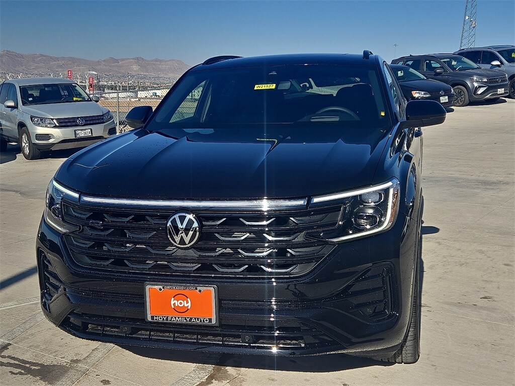 New 2025 Volkswagen Atlas Cross Sport 2.0T SEL R-Line Black SUV