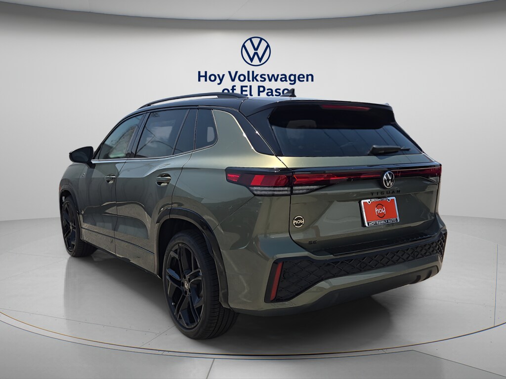 New 2026 Volkswagen Tiguan SE R-Line Black SUV