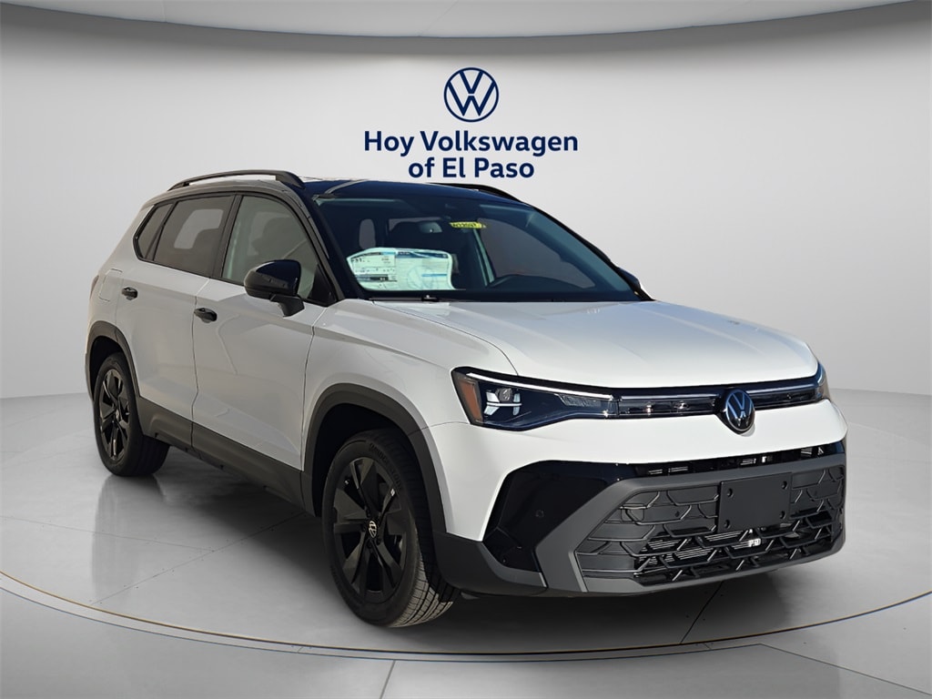 2026 Volkswagen Taos SE Black's photo