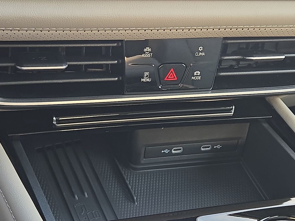 2026 Volkswagen Atlas SE w/Tech - Photo 19