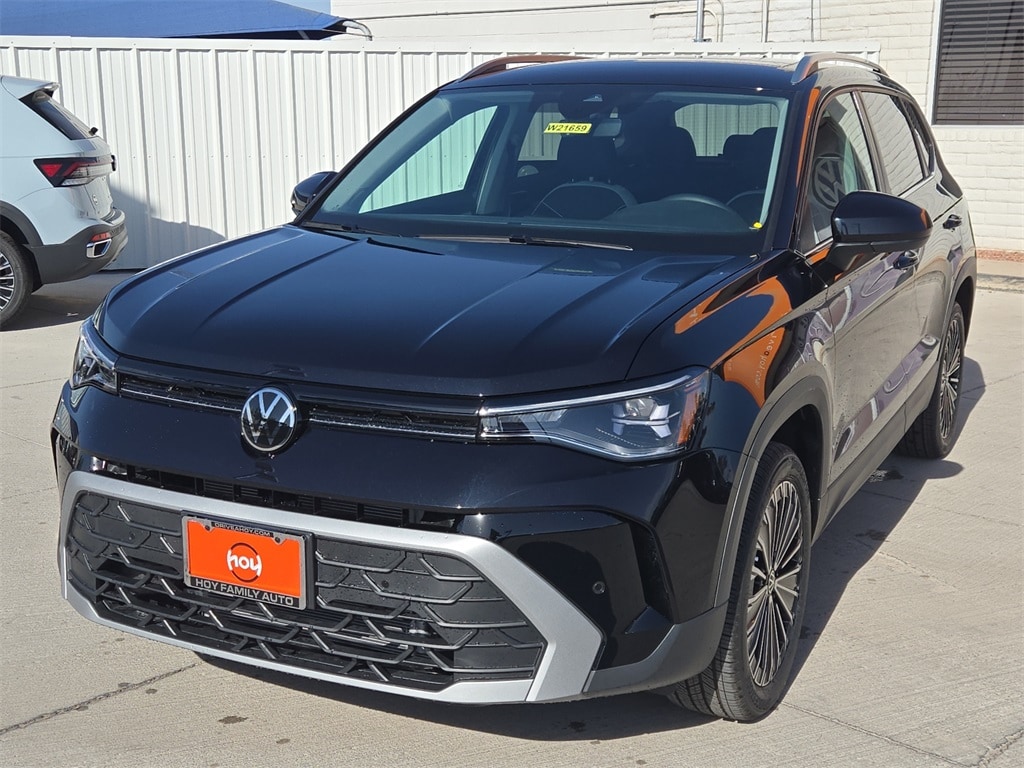 New 2025 Volkswagen Taos 1.5T SE SUV