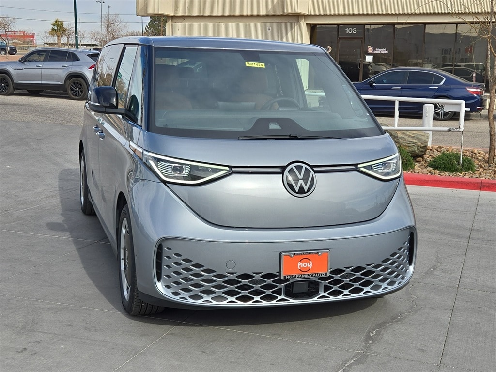 New 2025 Volkswagen ID. Buzz Pro S Van Passenger Van