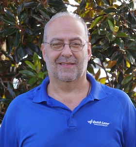 Staff member Eddie Blanchard from ac2893e36618