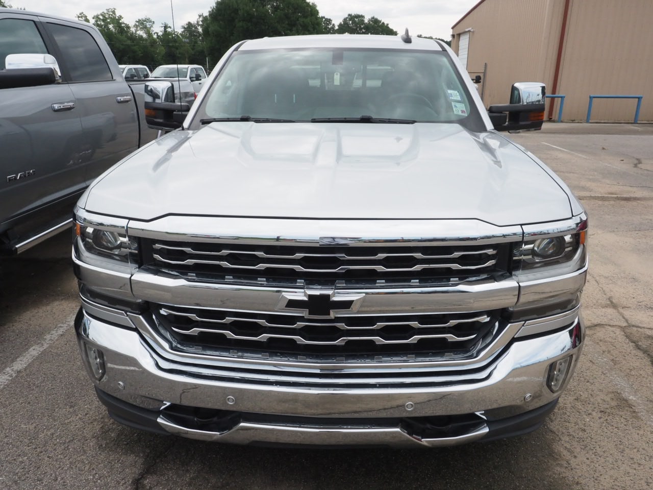 Used 2018 Chevrolet Silverado 1500 LTZ with VIN 3GCUKSEC2JG141742 for sale in Lafayette, LA