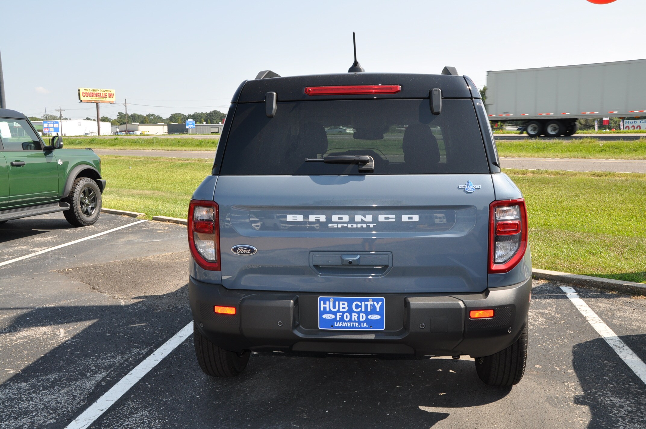 2025 Ford Bronco Sport Outer Banks photo 2