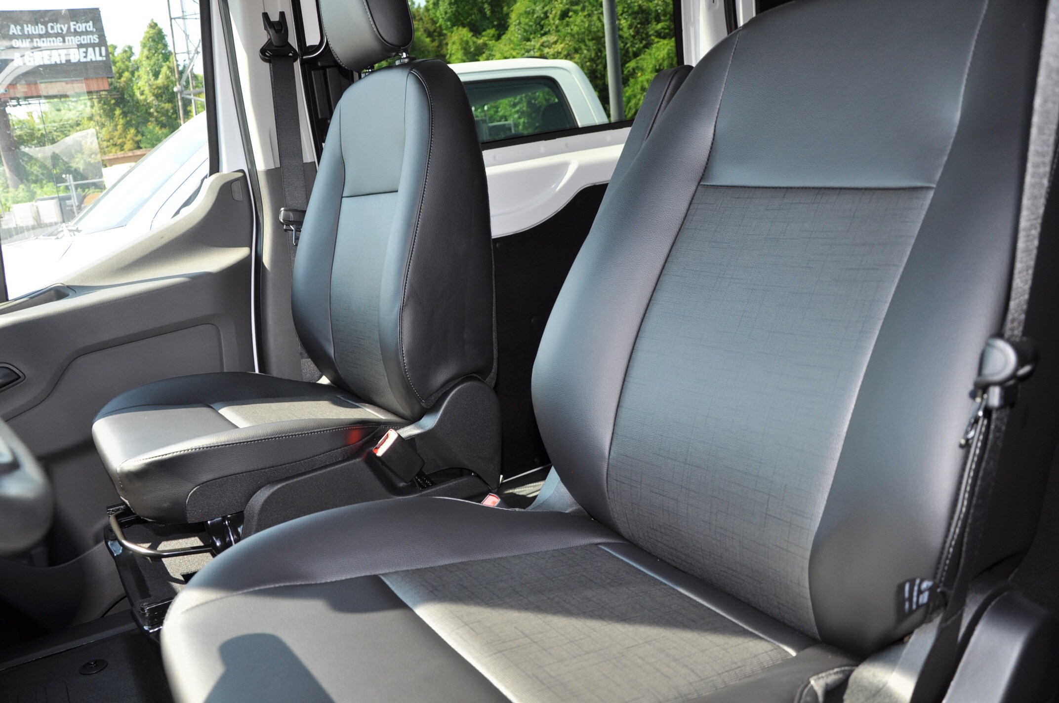 2025 Ford Transit Cargo Van photo 2