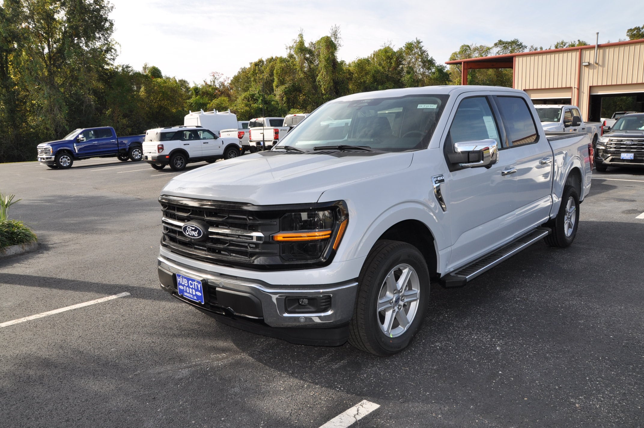 2025 Ford F-150 XLT's photo