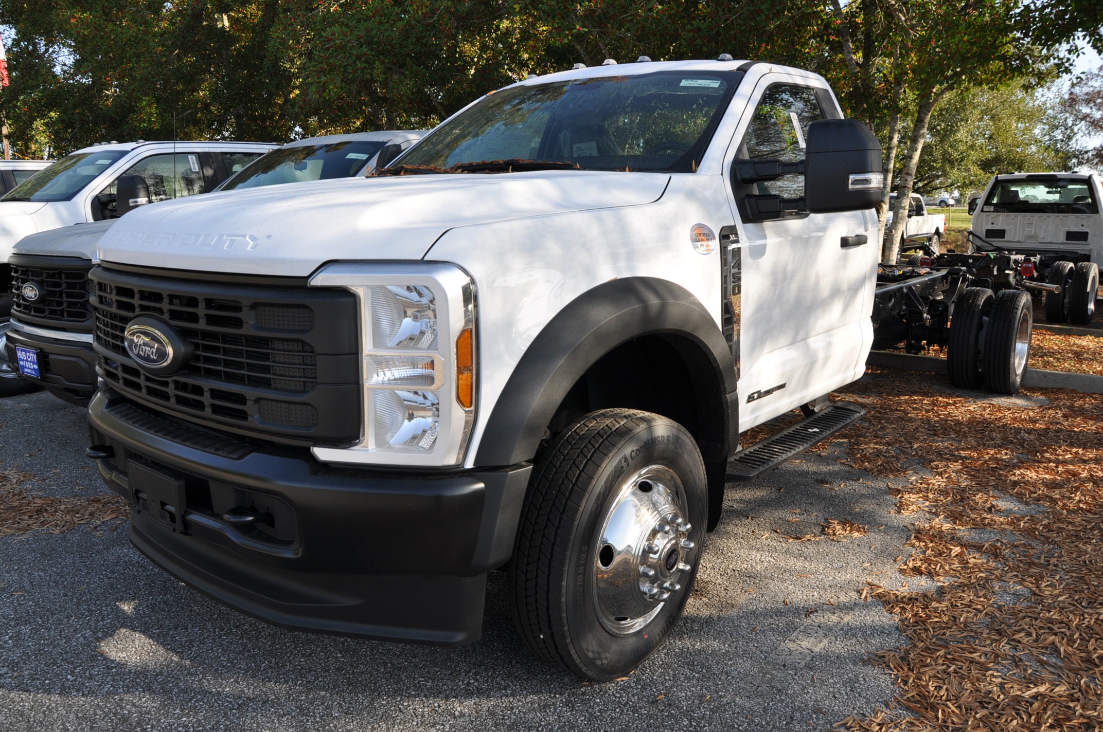 2024 Ford F-450 Super Duty Chassis Cab XL's photo