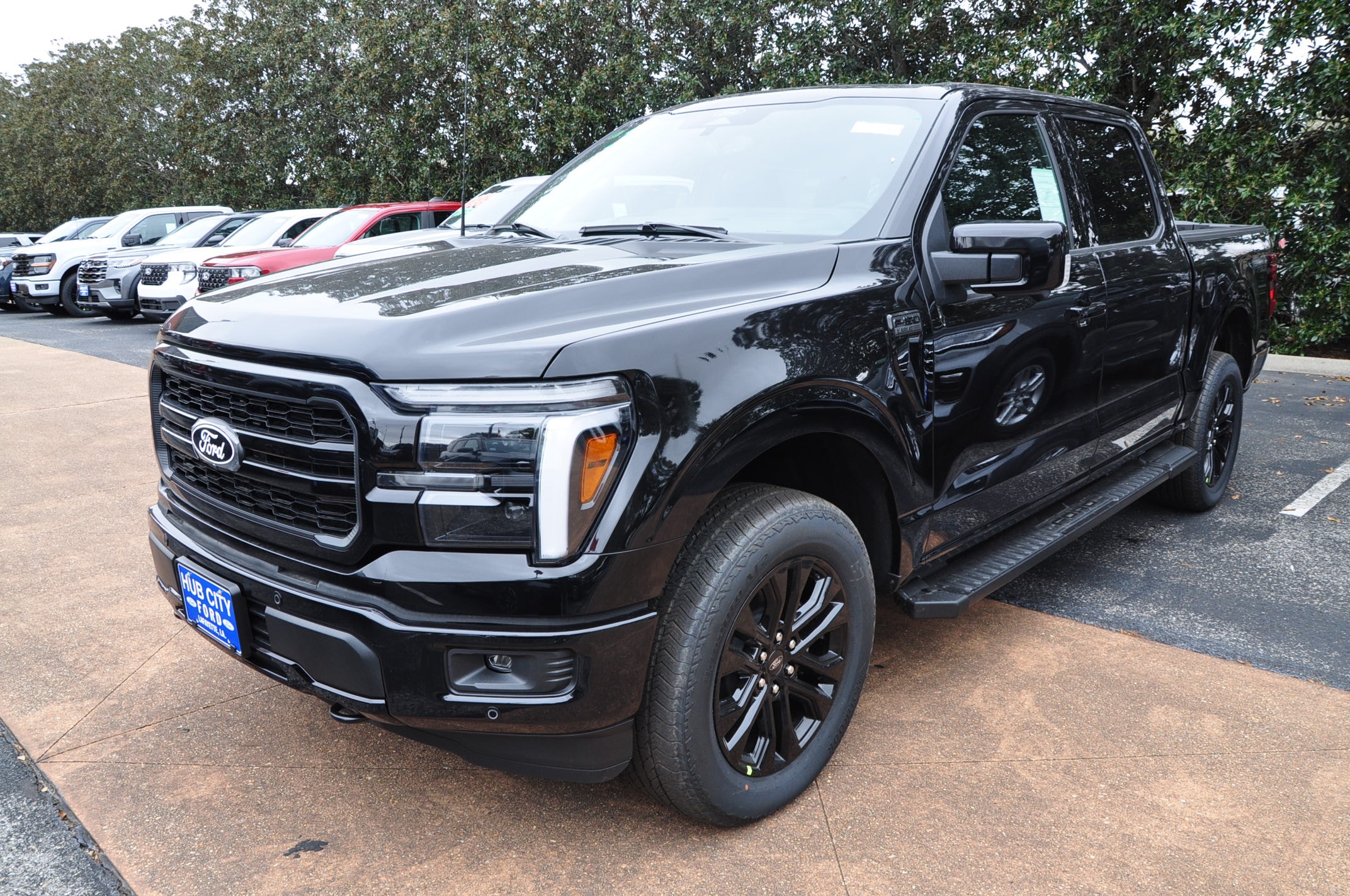 2025 Ford F-150 Lariat's photo