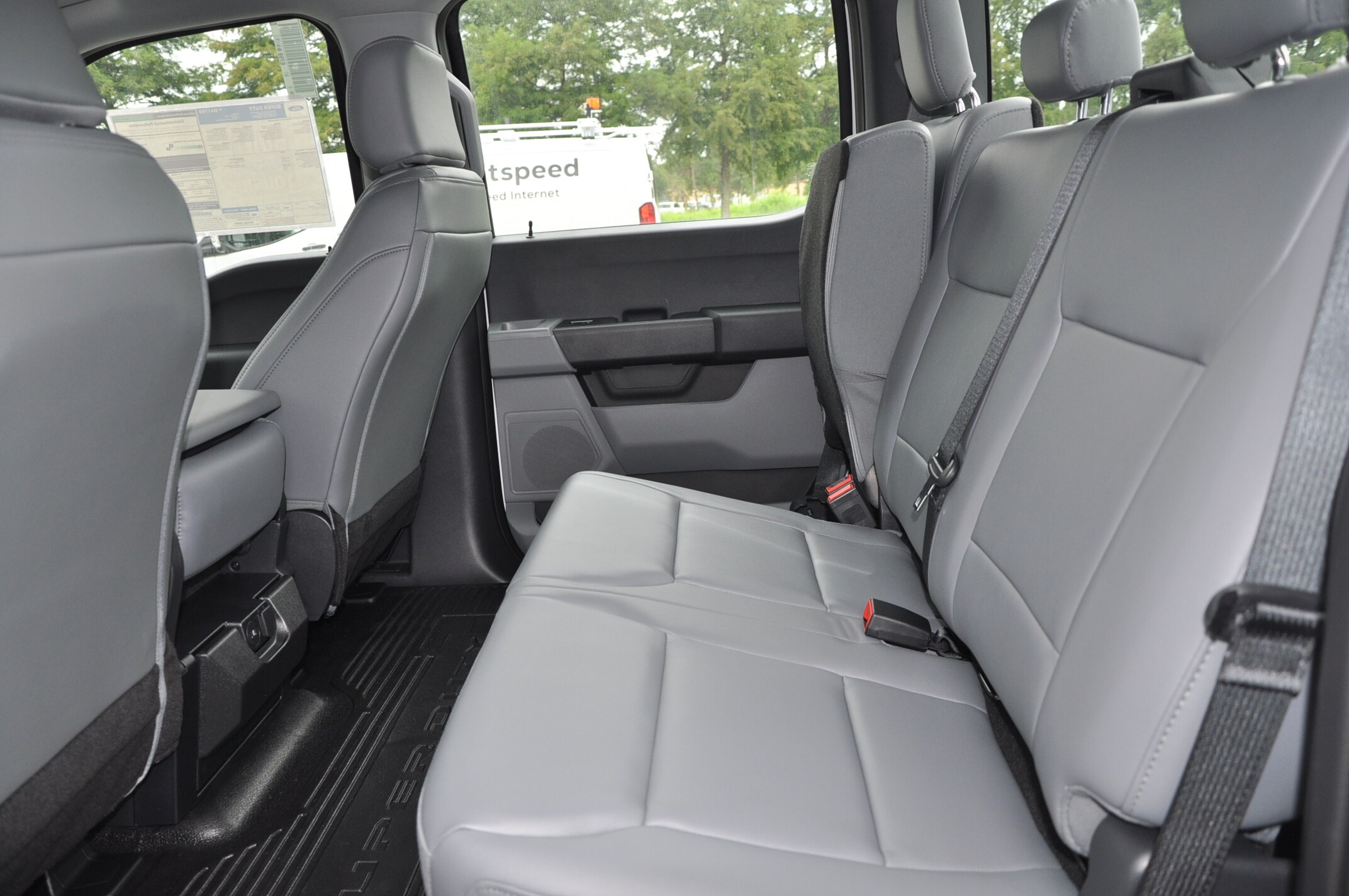 2025 Ford F-250 XL photo 4