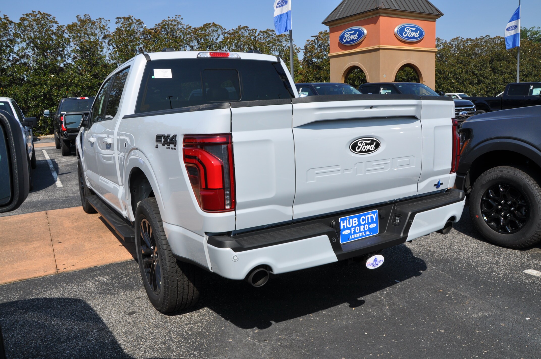 2025 Ford F-150 Lariat photo 3