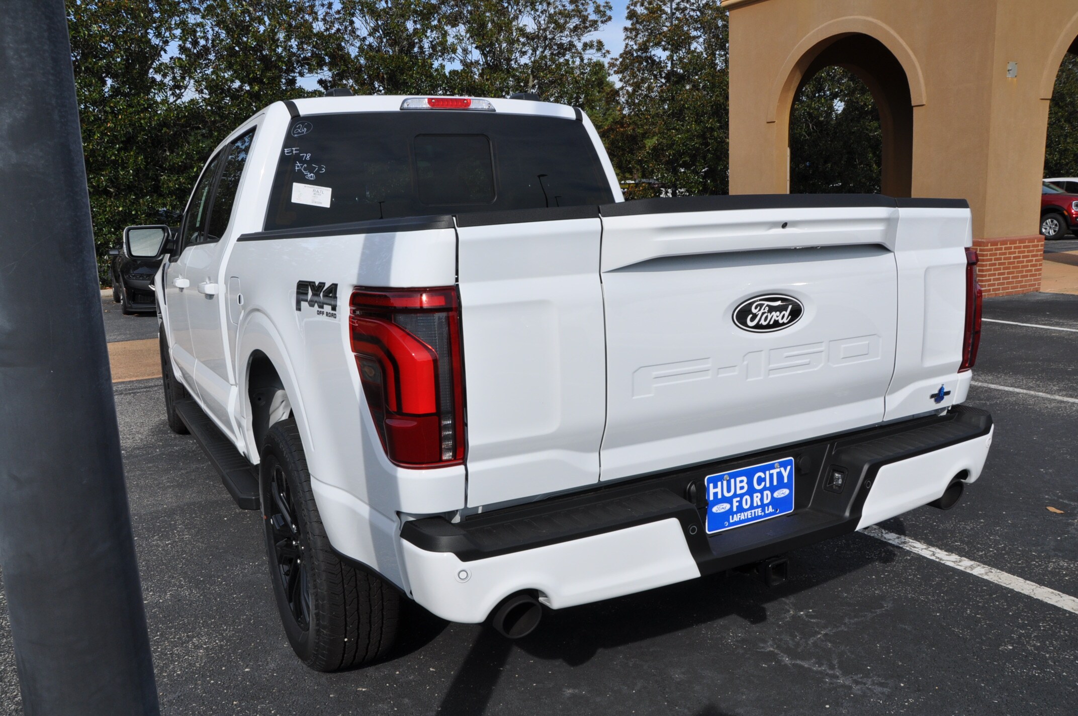 2025 Ford F-150 Lariat photo 3