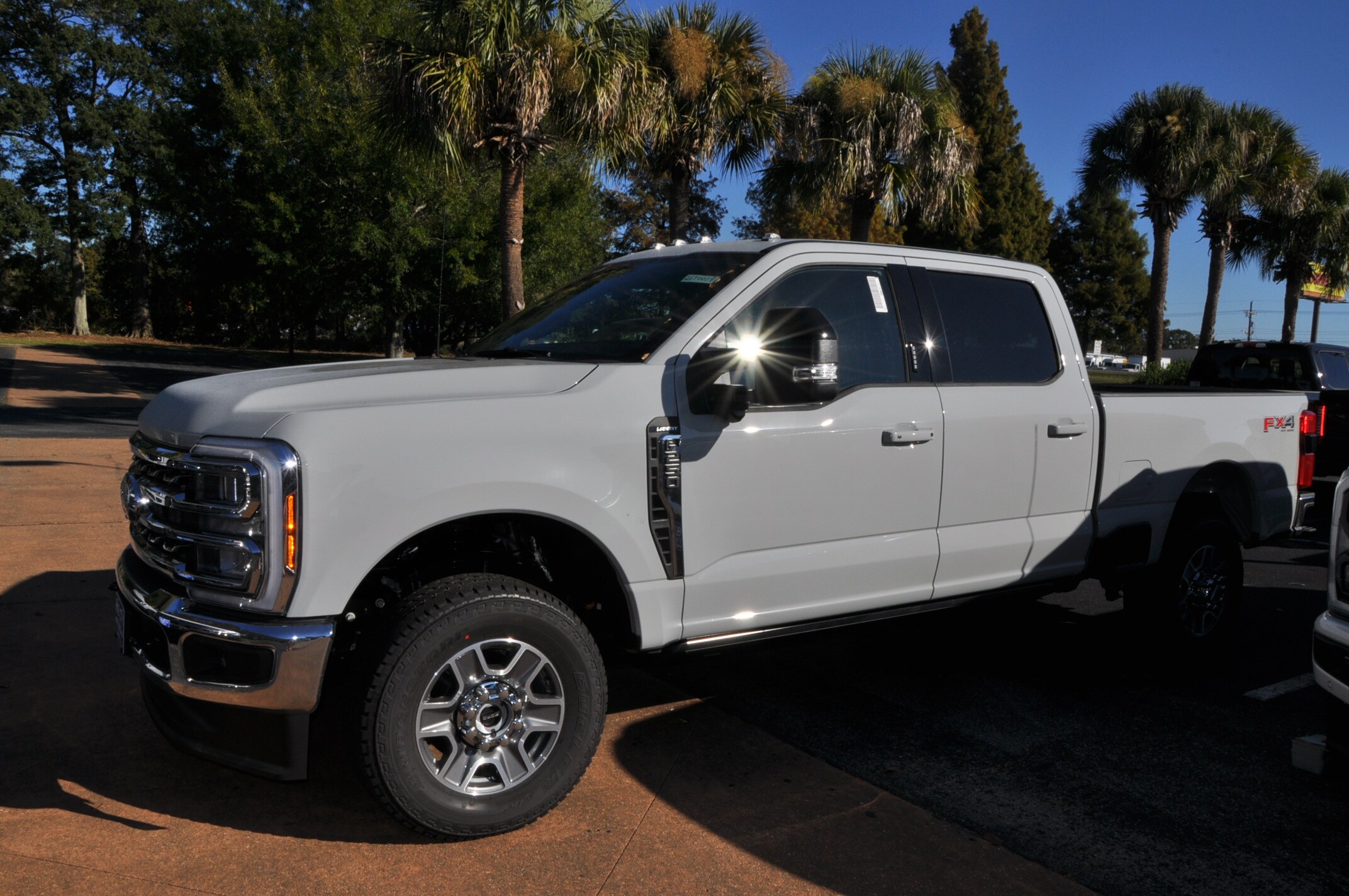 2026 Ford F-250 Lariat photo 2