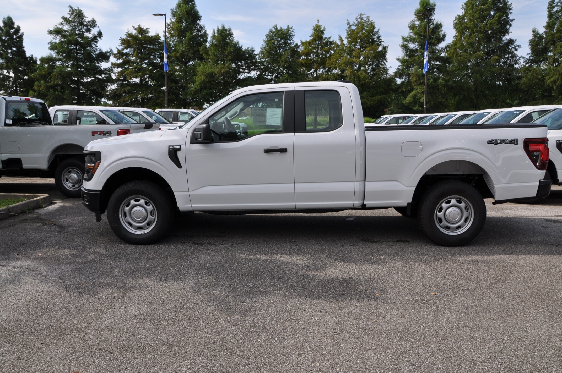 2025 Ford F-150 XL photo 2