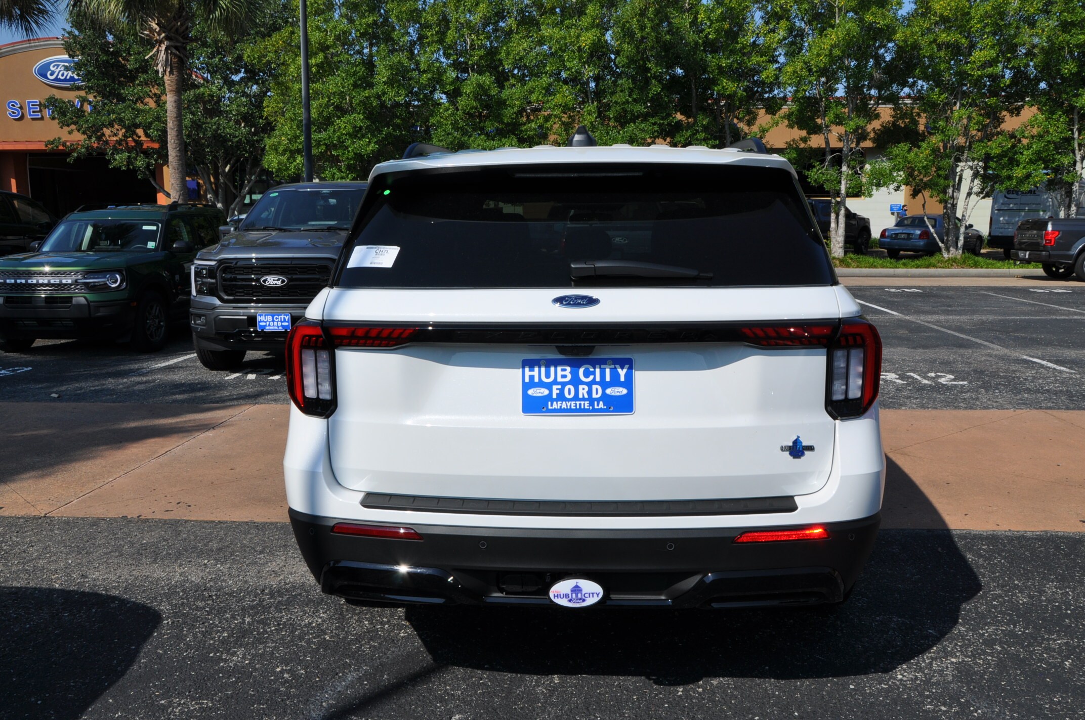 2025 Ford Explorer ST-Line photo 4