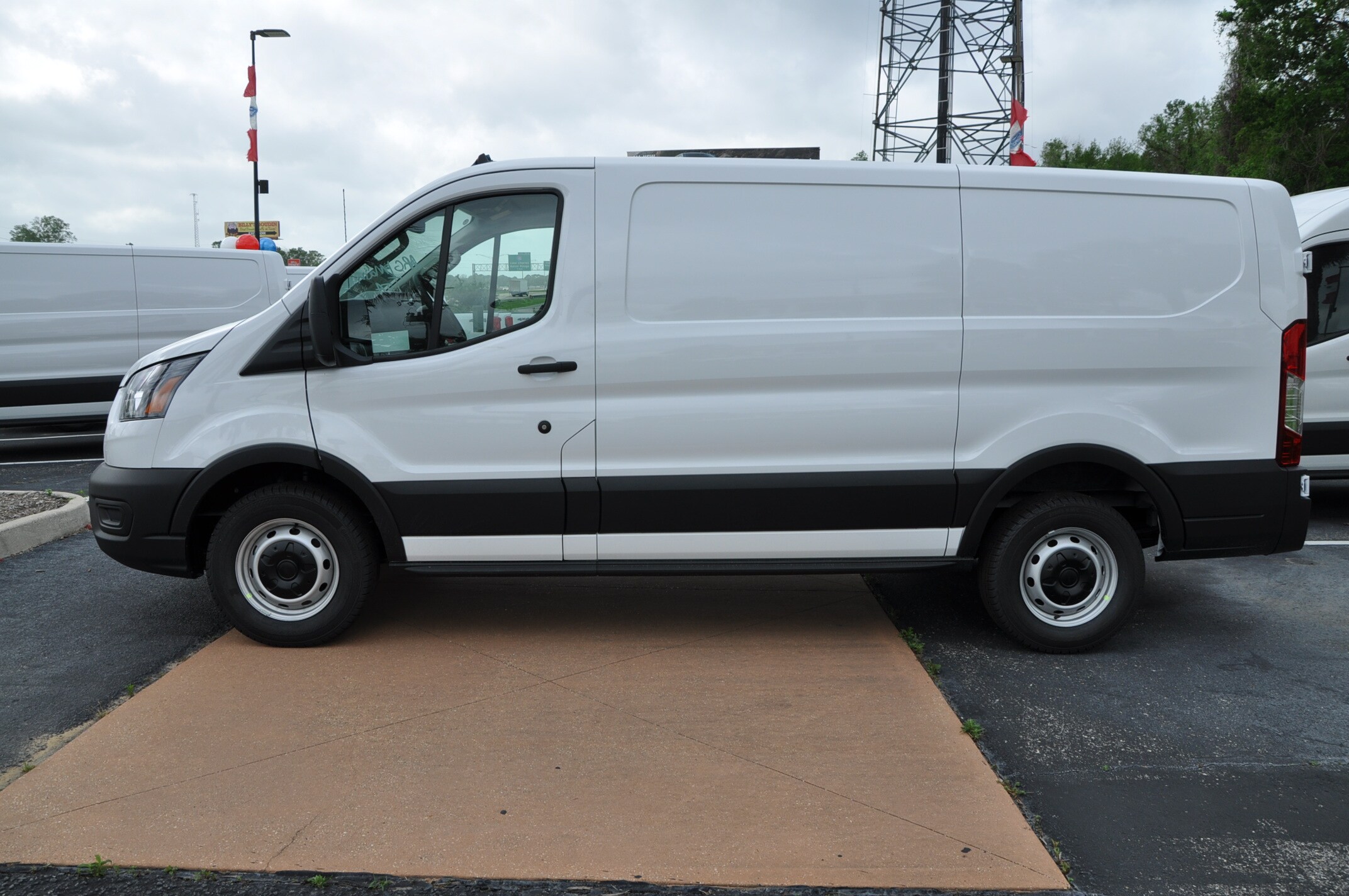 2025 Ford Transit Cargo Van photo 2