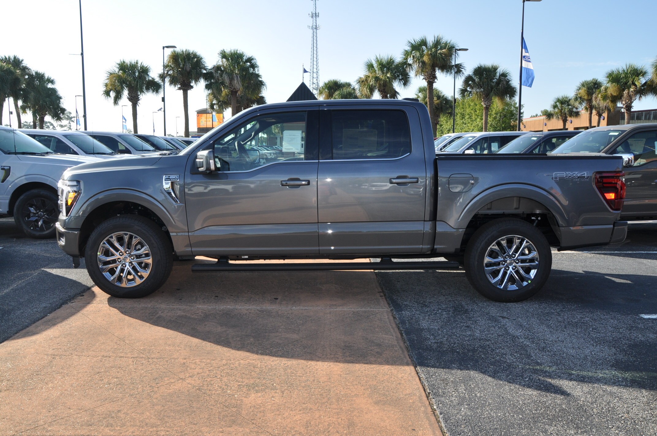 2025 Ford F-150 King Ranch photo 2