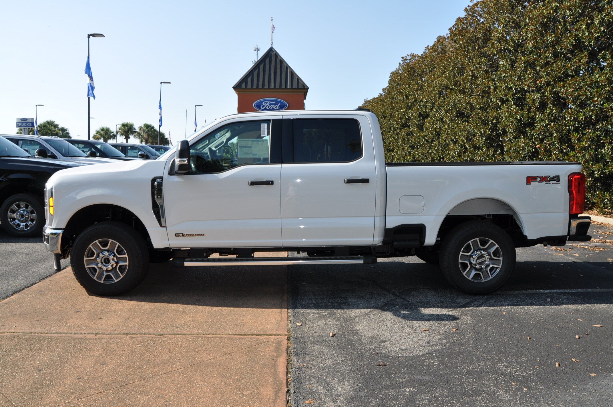 2025 Ford F-250 XLT photo 2