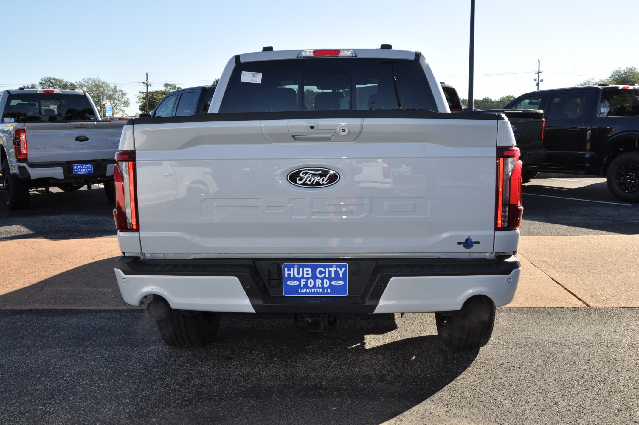 2025 Ford F-150 Lariat photo 4