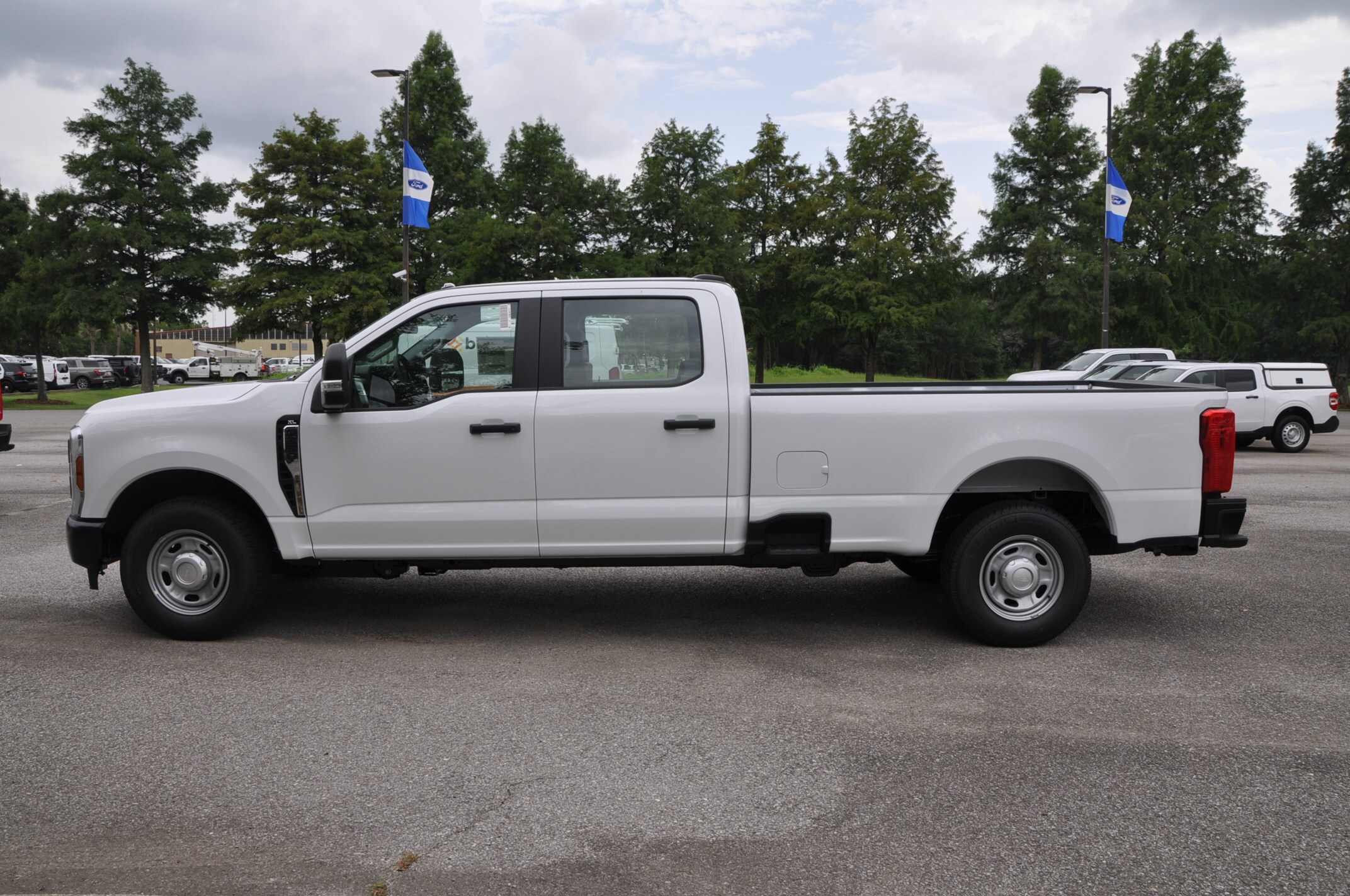2025 Ford F-250 XL photo 2