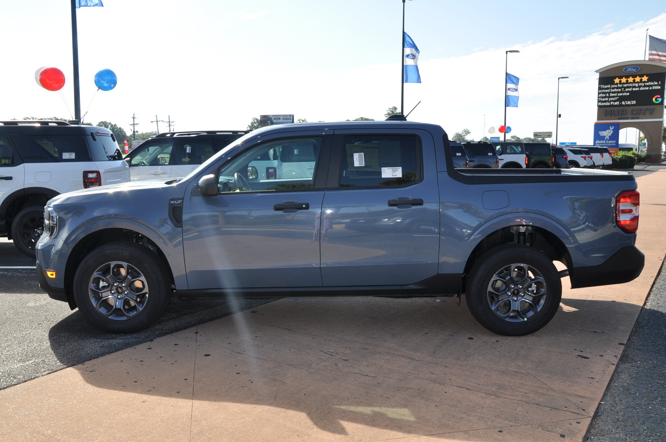 2025 Ford Maverick XLT photo 2