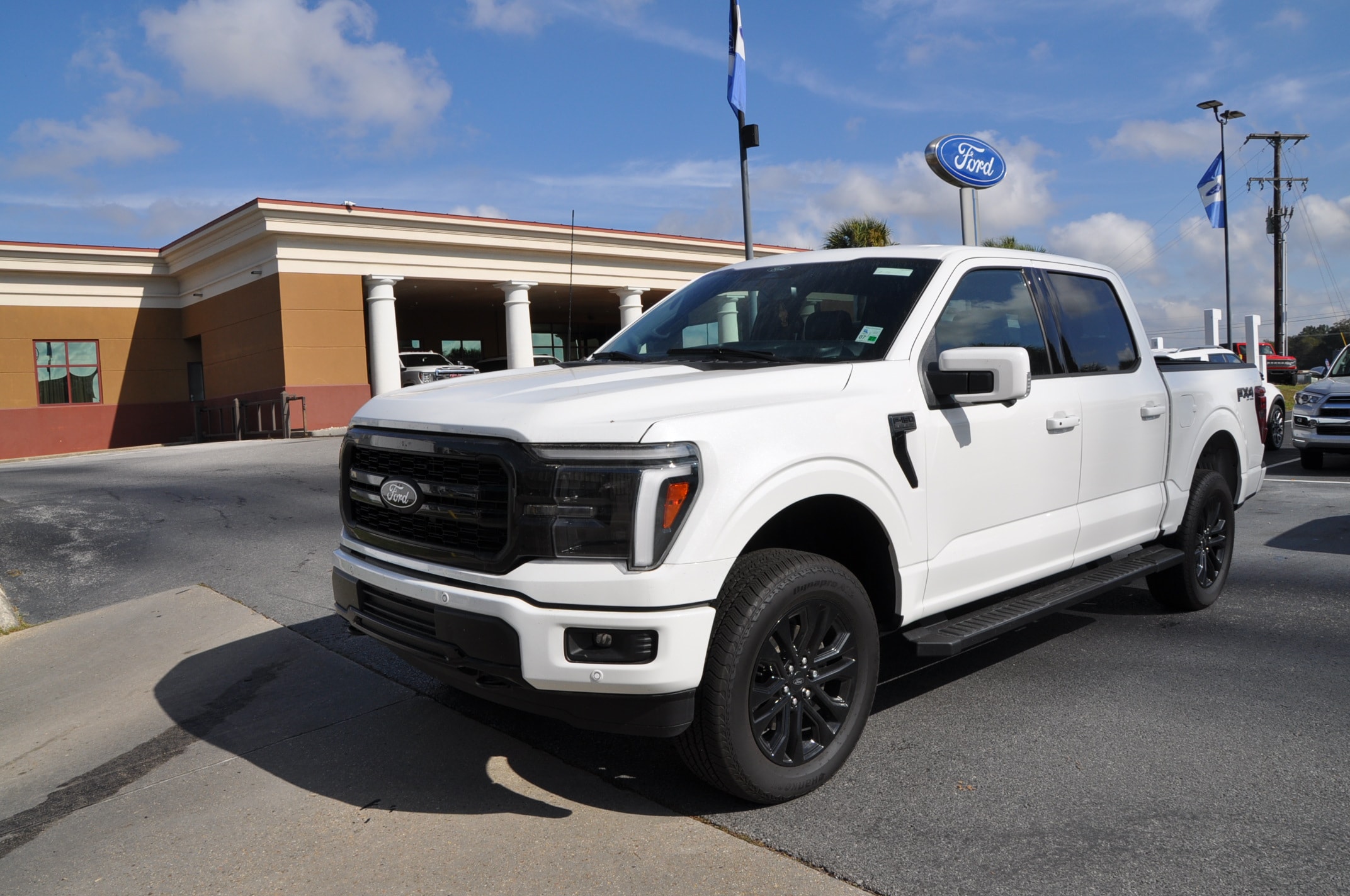 2025 Ford F-150 Lariat's photo