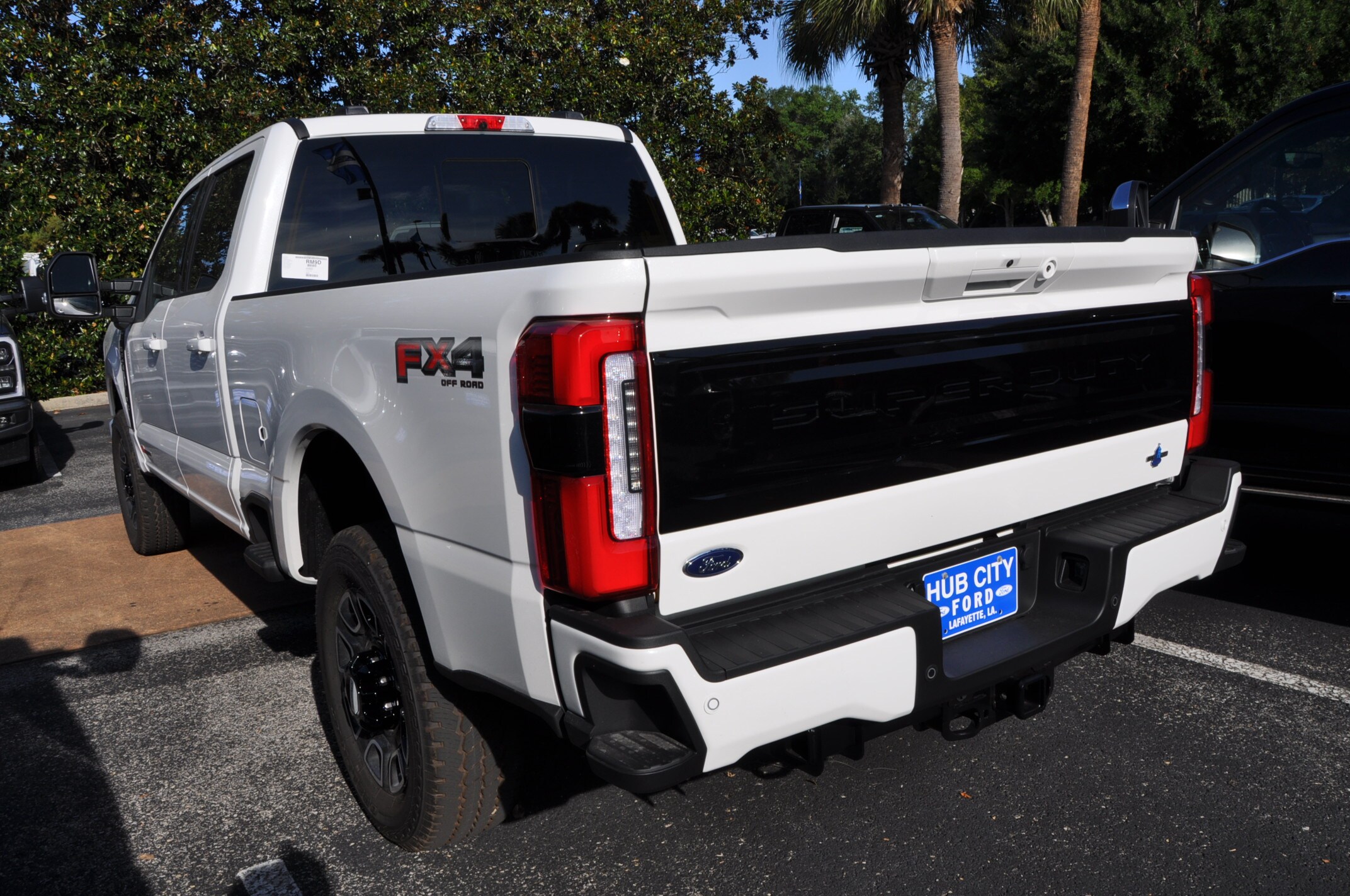 2025 Ford F-250 Platinum photo 2