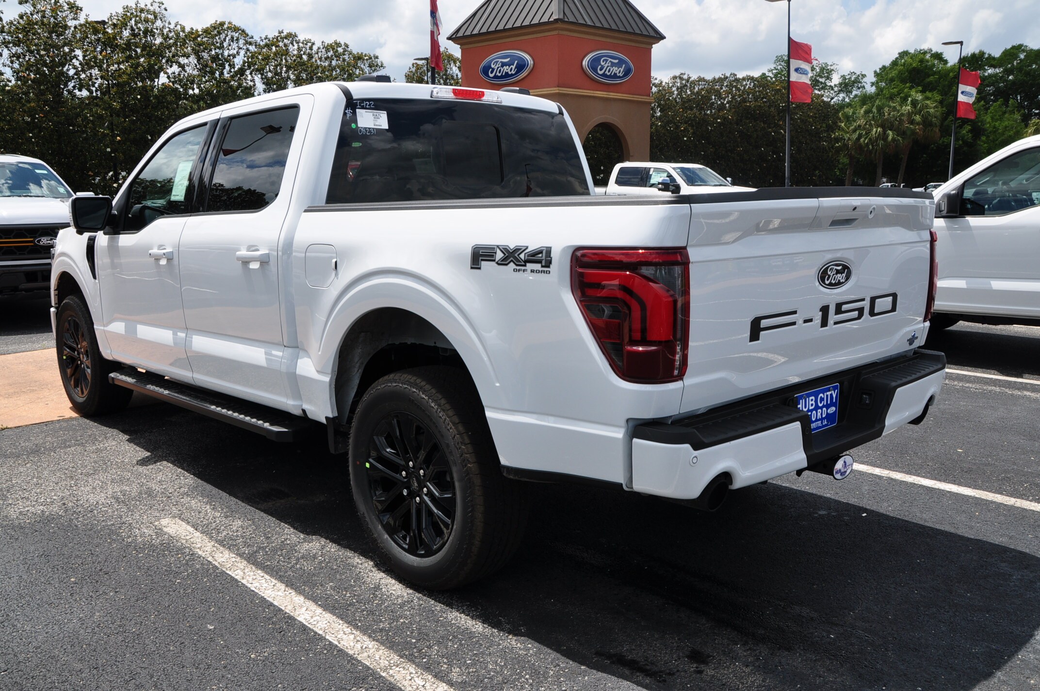 2025 Ford F-150 Lariat photo 3