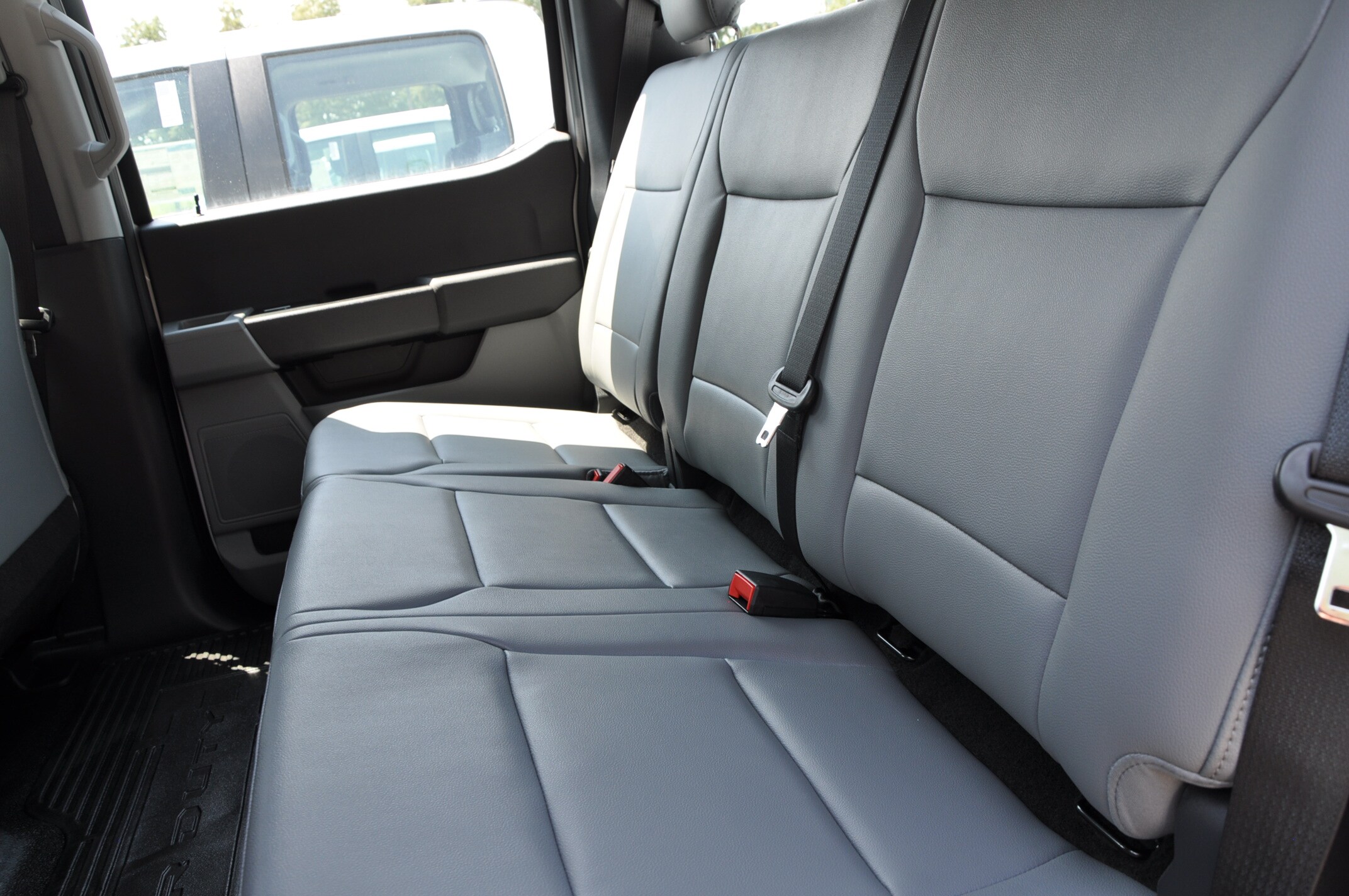 2025 Ford F-250 FX4 photo 4