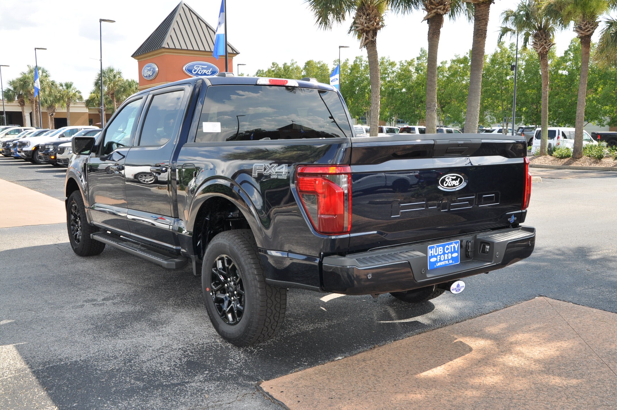 2025 Ford F-150 XLT photo 3