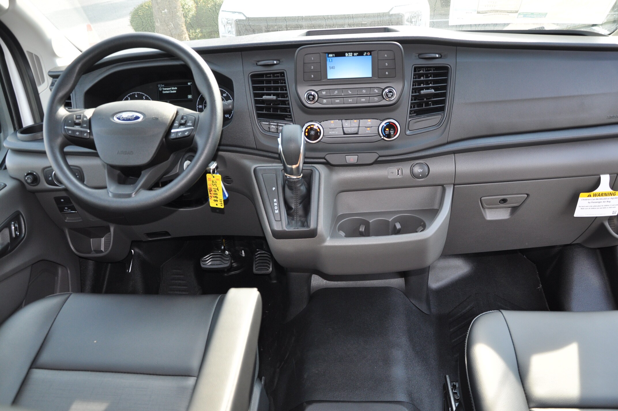 2025 Ford Transit Passenger Van XL photo 4