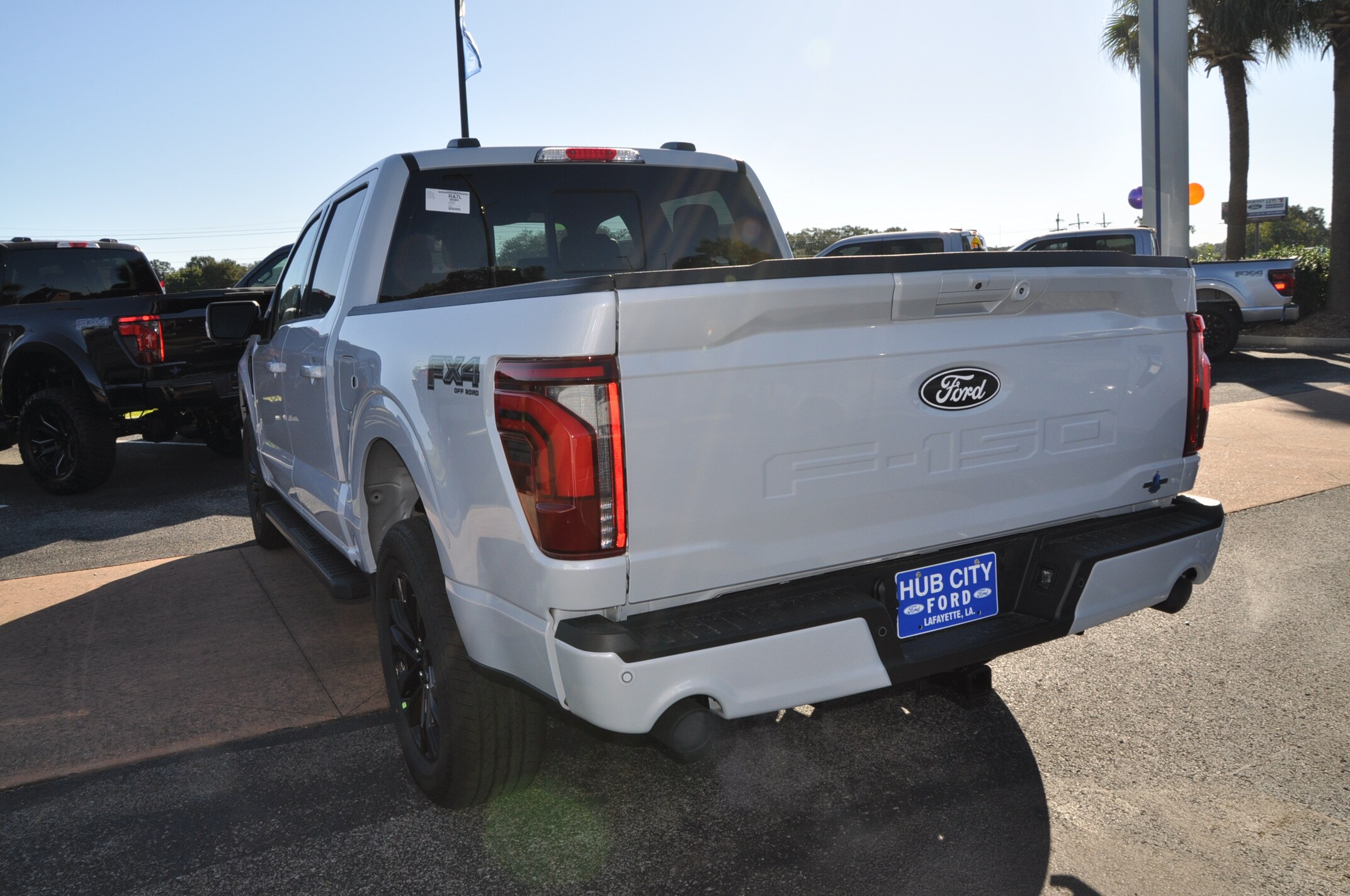 2025 Ford F-150 Lariat photo 3