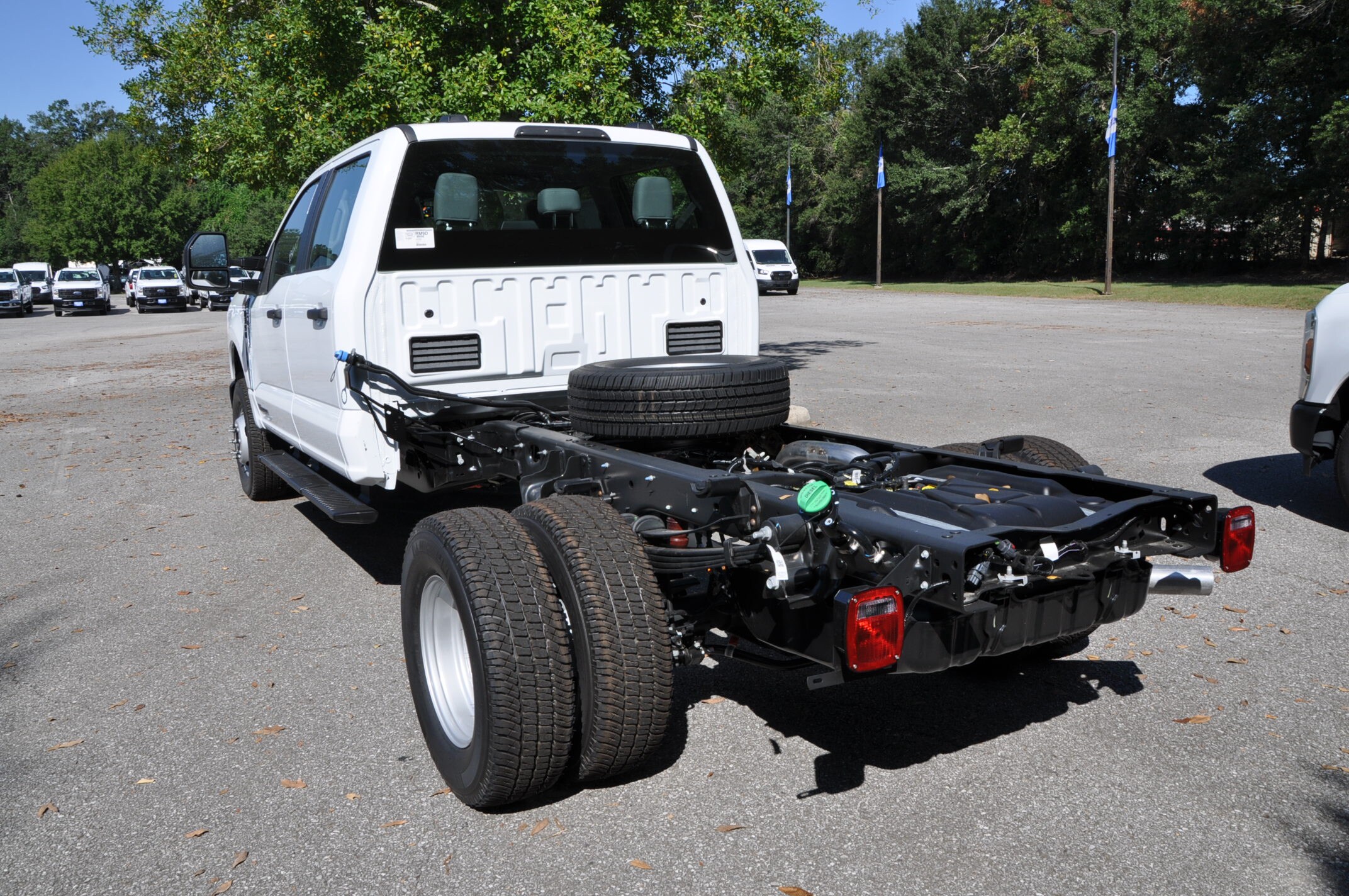 2026 Ford F-350 photo 3
