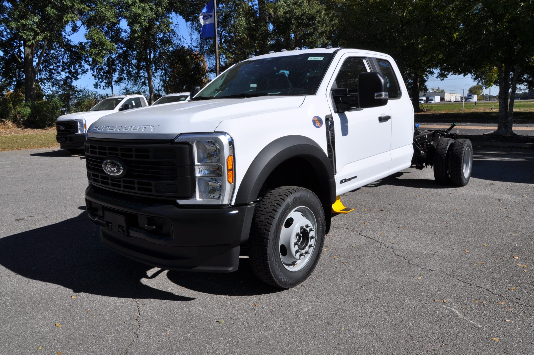 2026 Ford F-450 Super Duty Chassis Cab XL's photo