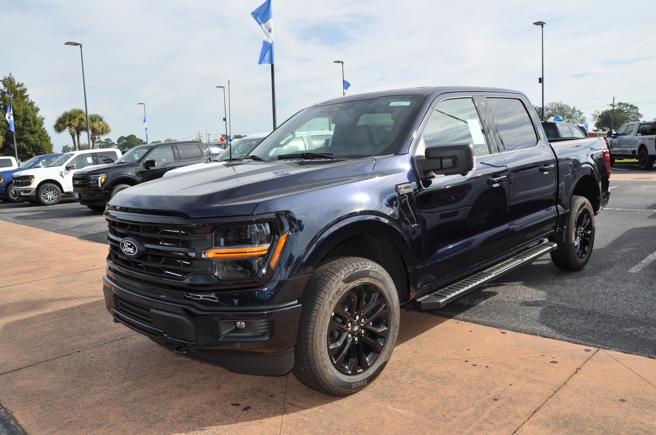 2025 Ford F-150 XLT's photo