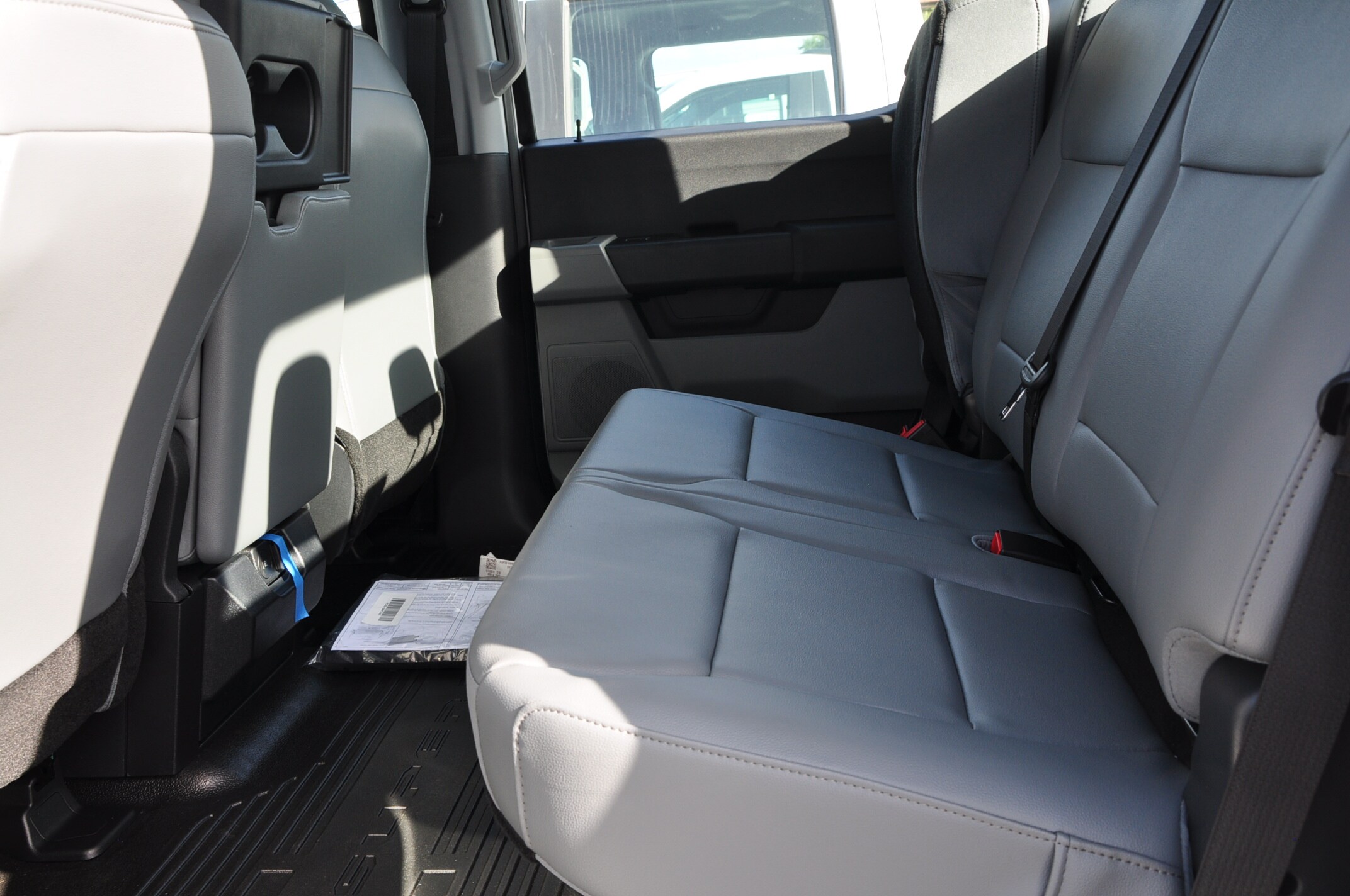 2025 Ford F-350 XL photo 4