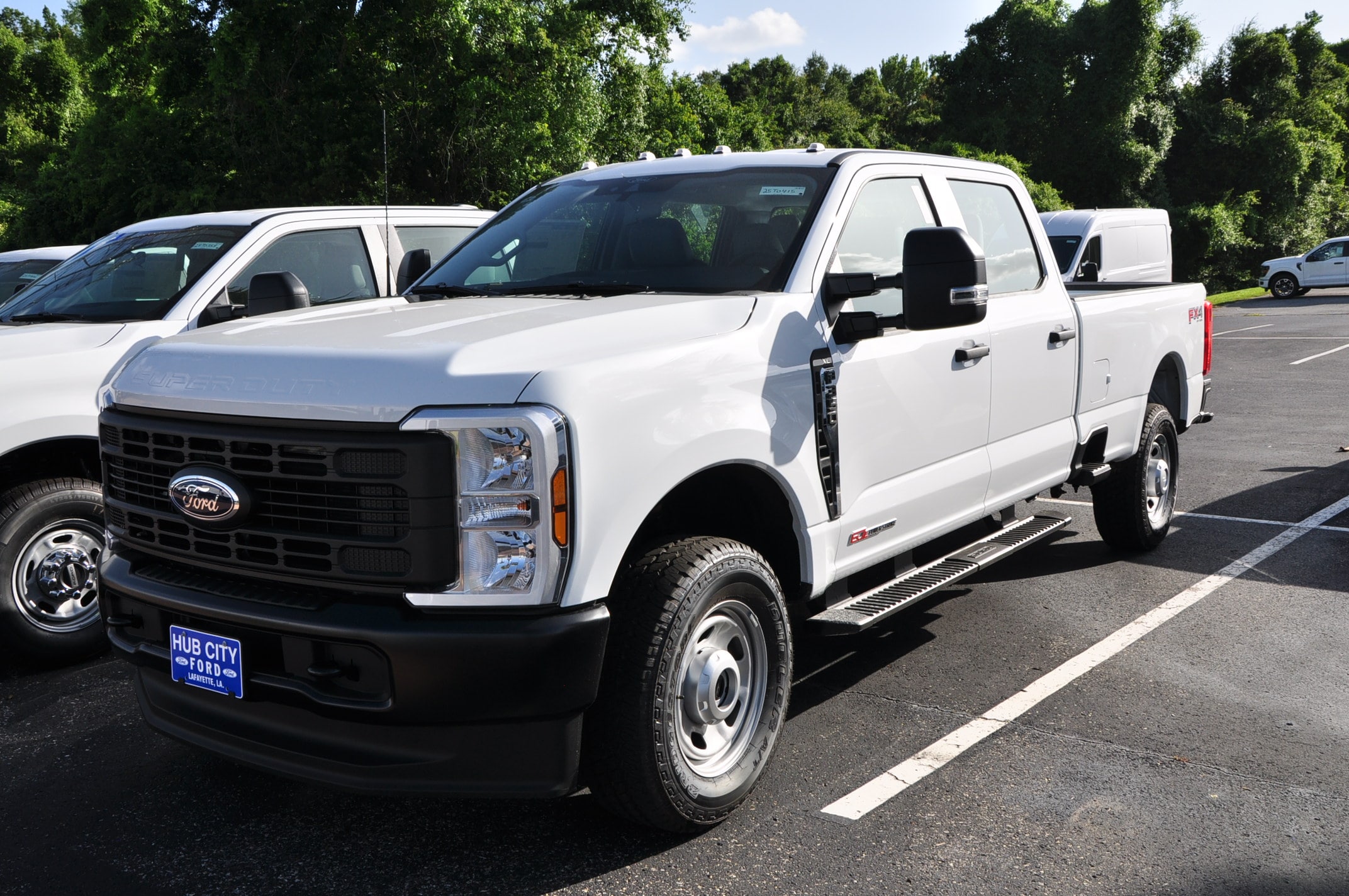 2025 Ford F-350 Super Duty XL's photo