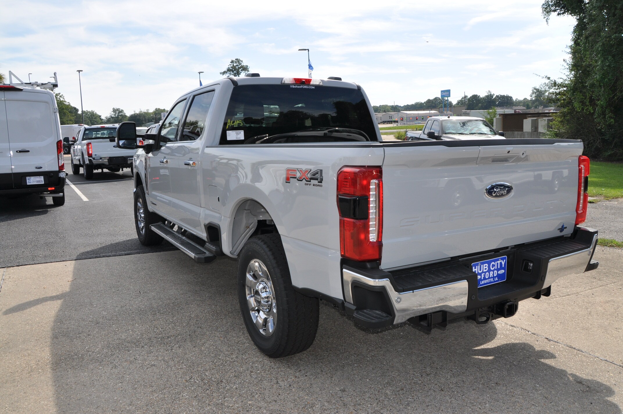 2026 Ford F-250 Lariat photo 3