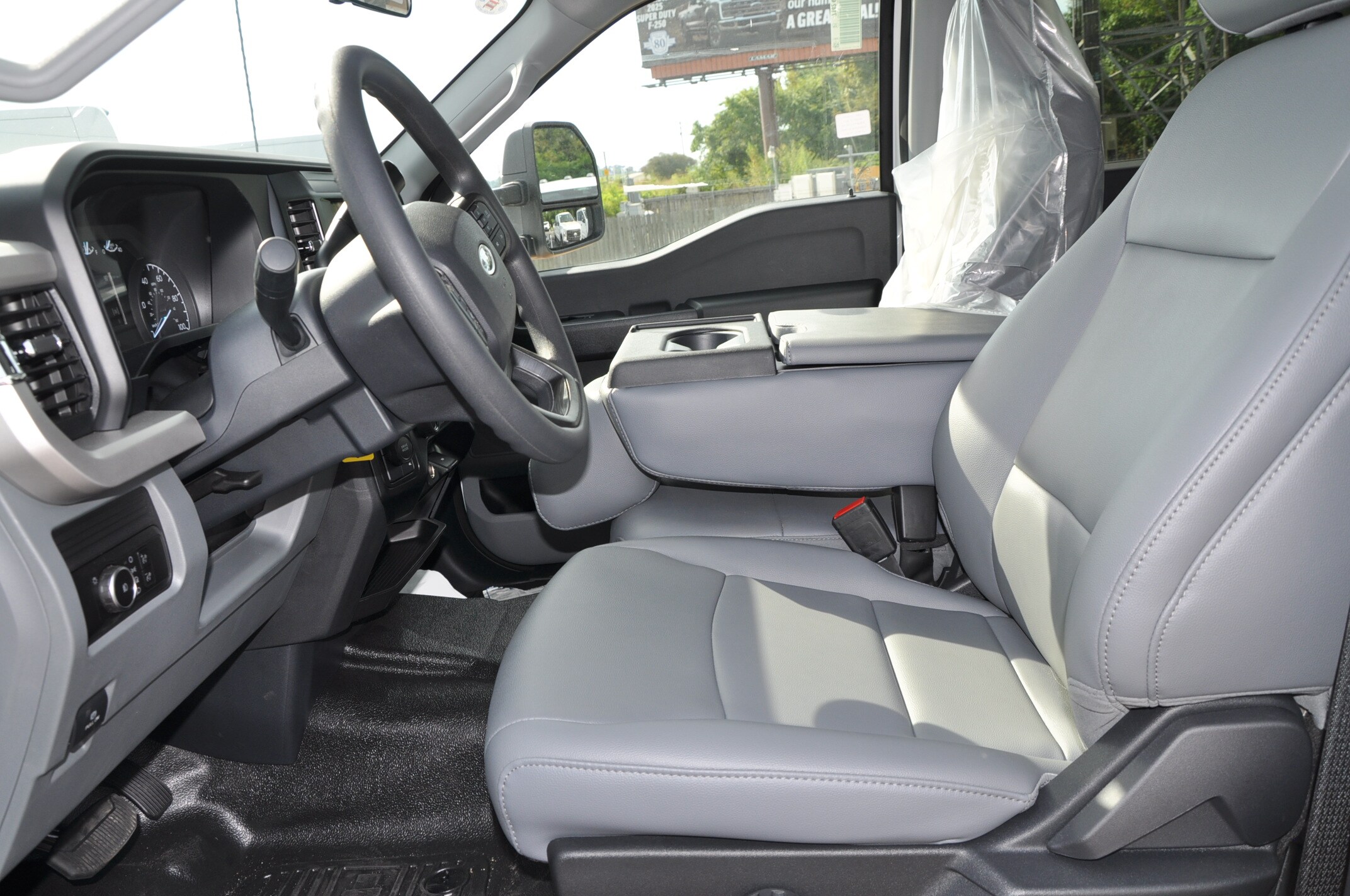 2026 Ford F-350 XL photo 4