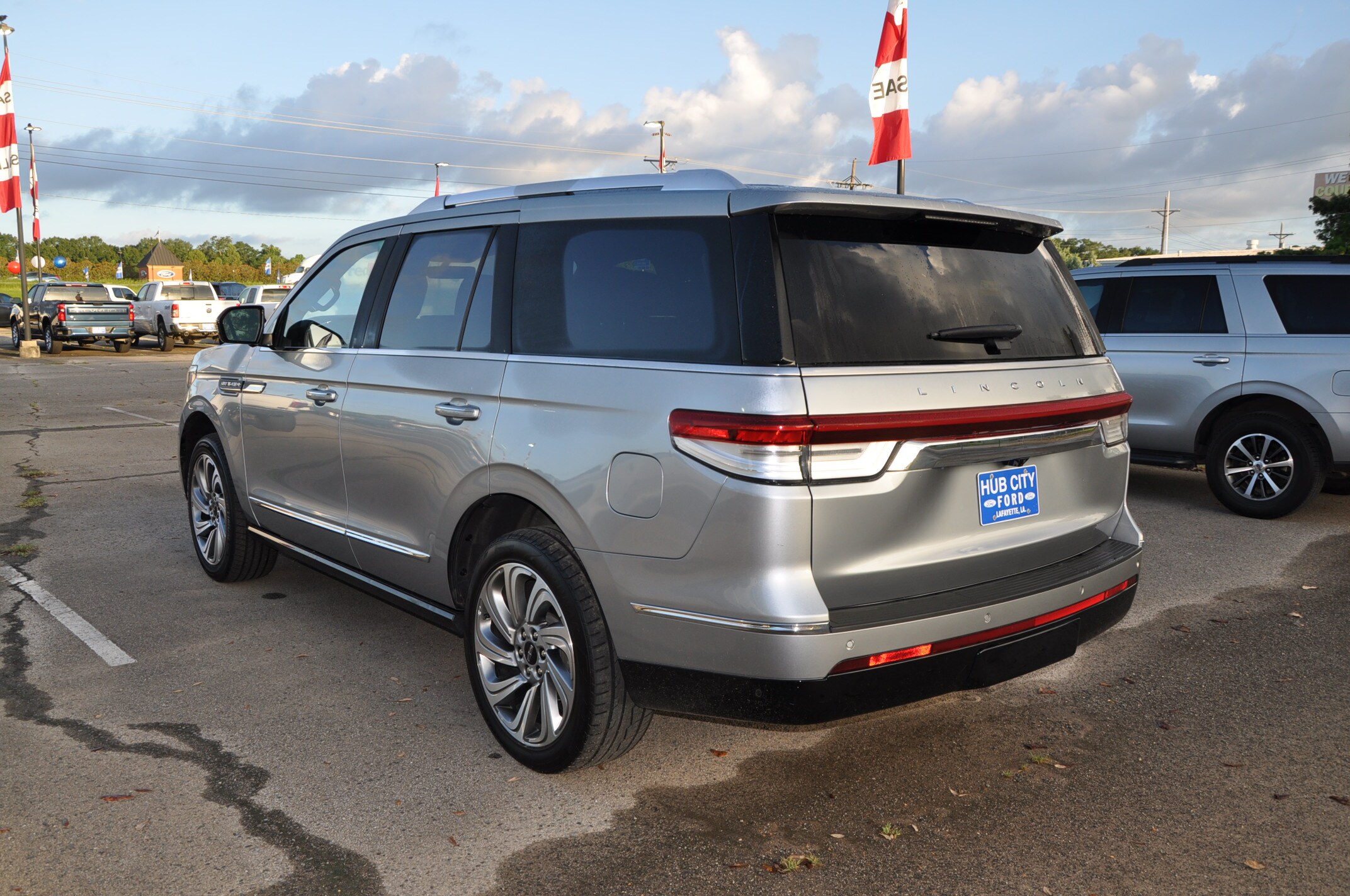 2023 Lincoln Navigator Reserve photo 3