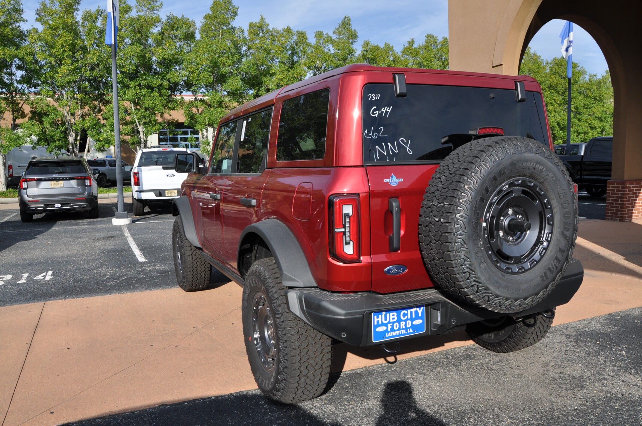 2025 Ford Bronco Badlands photo 3
