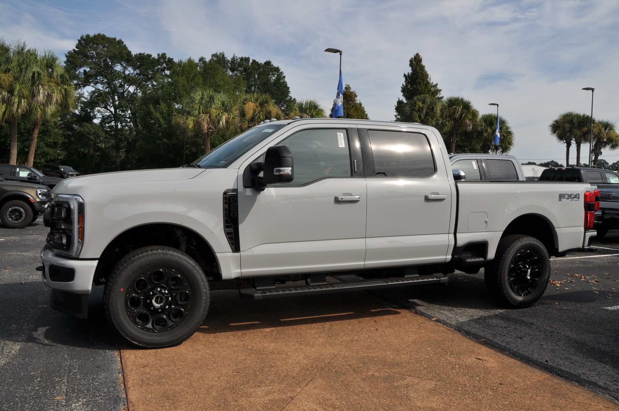 2026 Ford F-250 Lariat photo 2