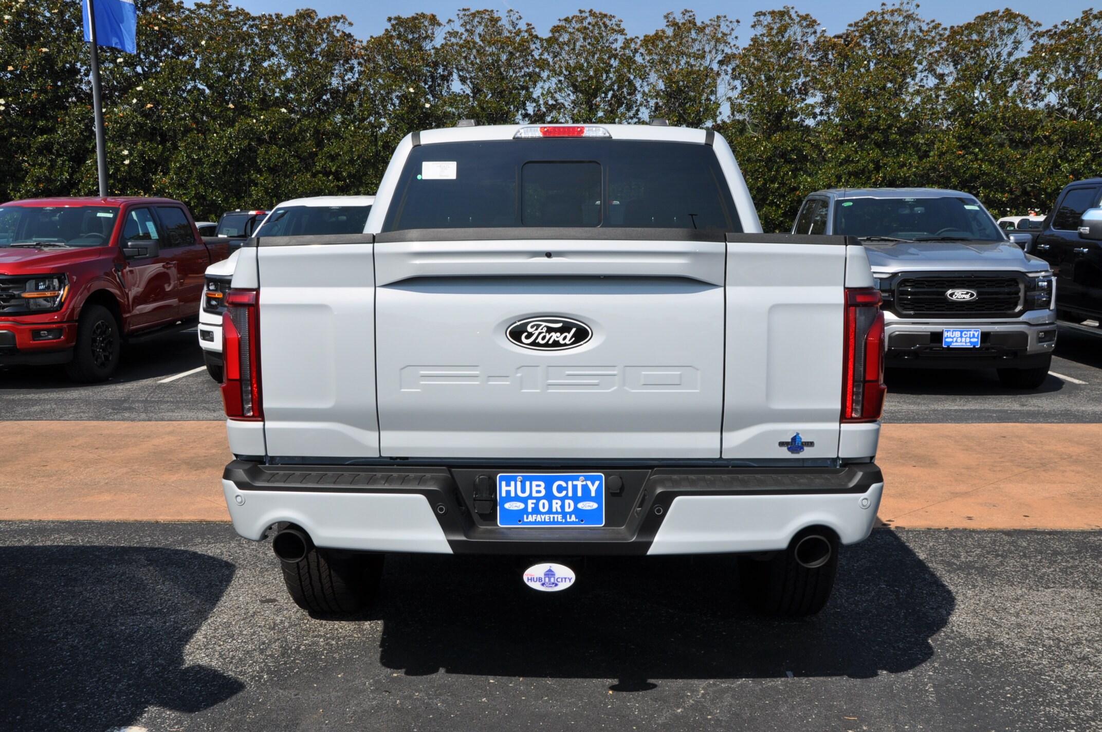 2025 Ford F-150 Lariat photo 4