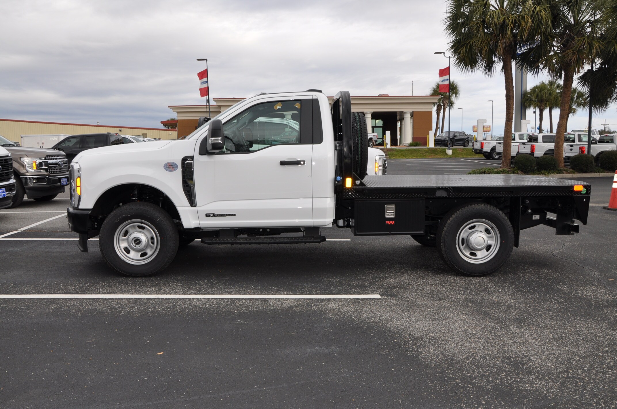 2024 Ford F-350 XL photo 2