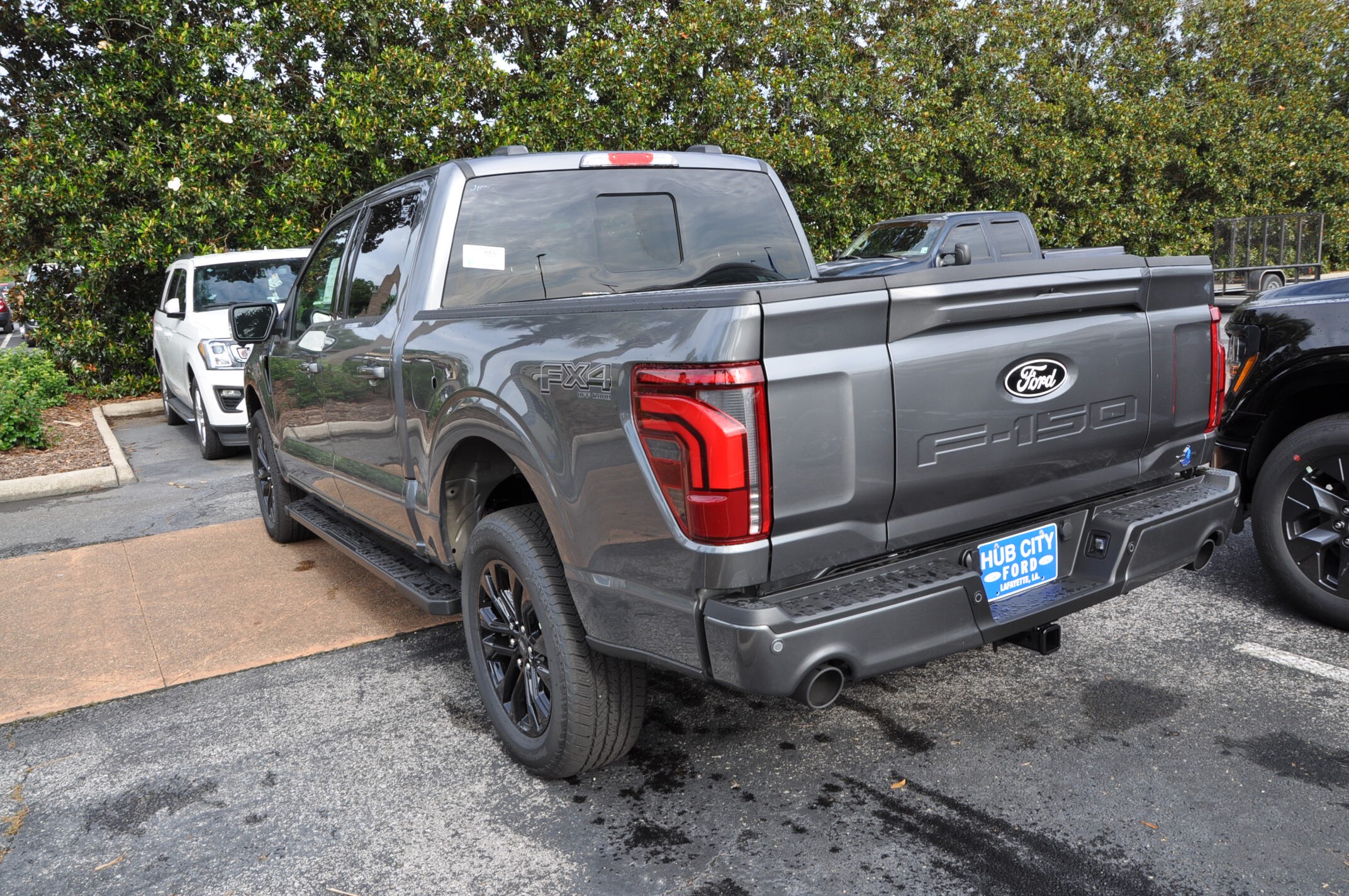 2025 Ford F-150 Lariat photo 3