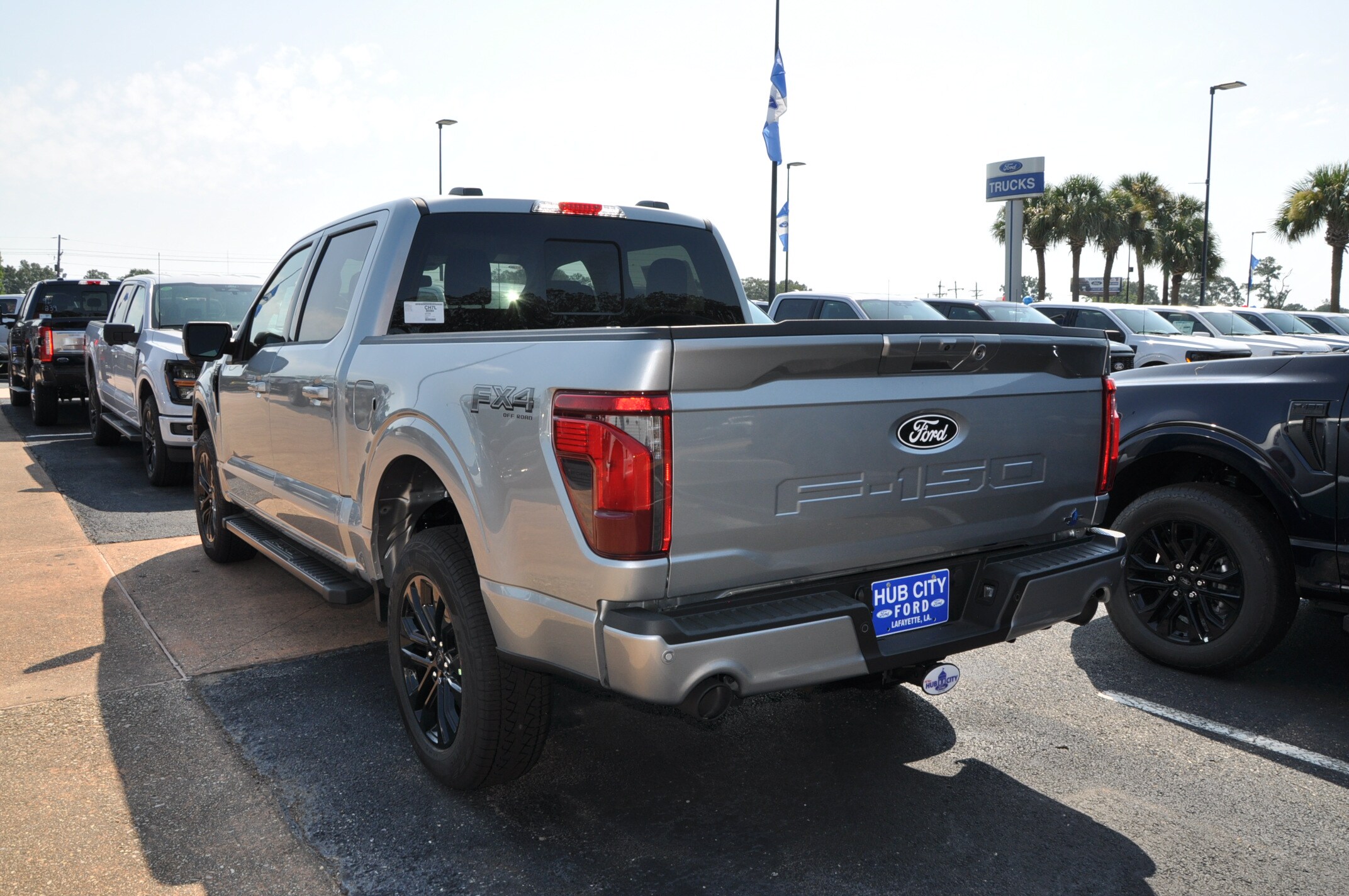 2025 Ford F-150 XLT photo 2