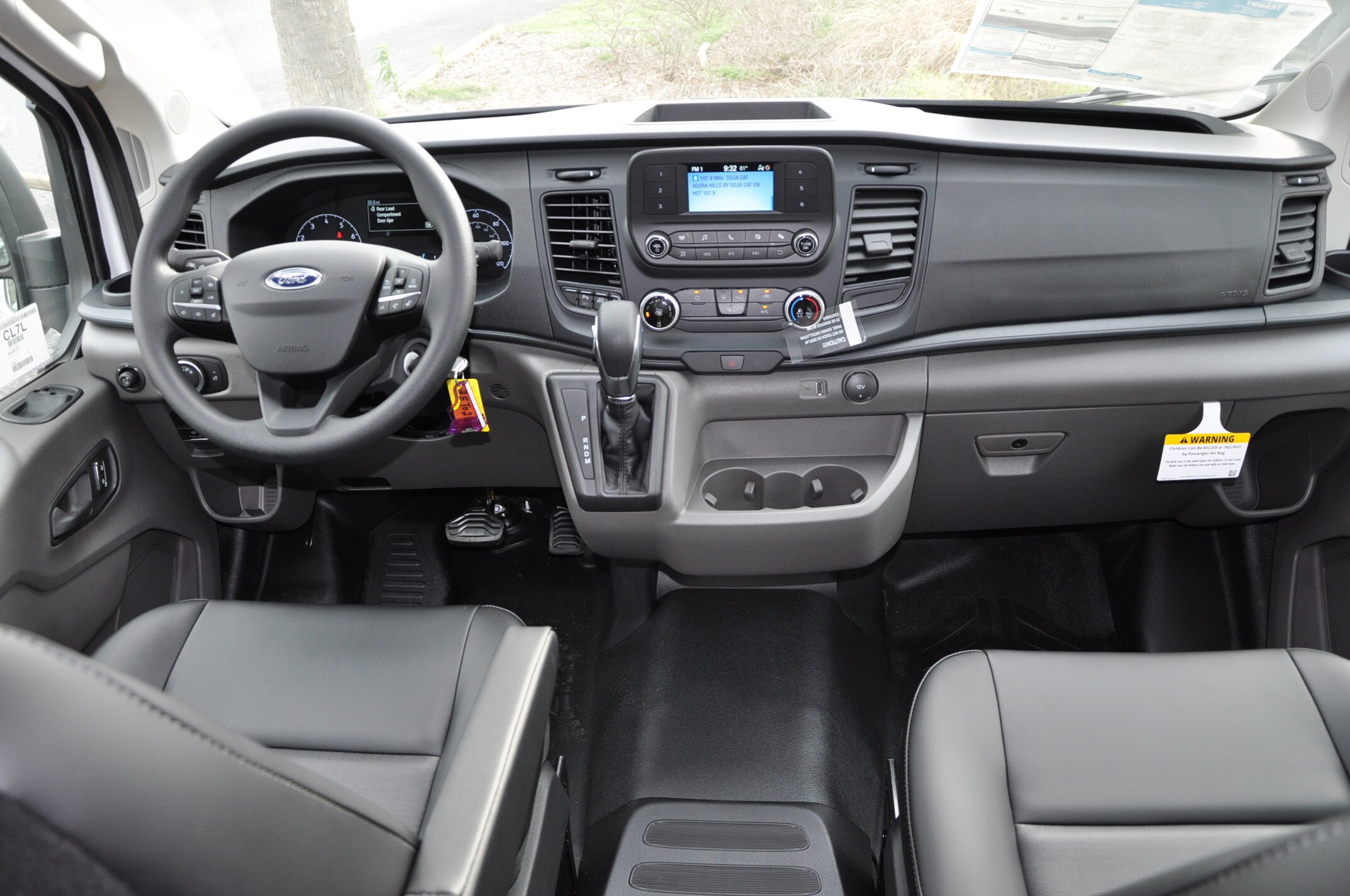 2025 Ford Transit Cargo Van photo 4