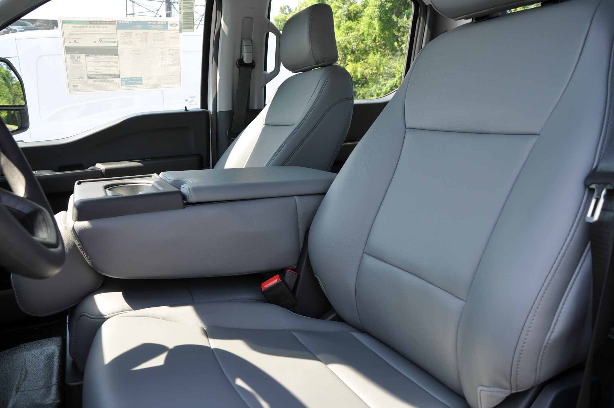 2025 Ford F-250 XL photo 3