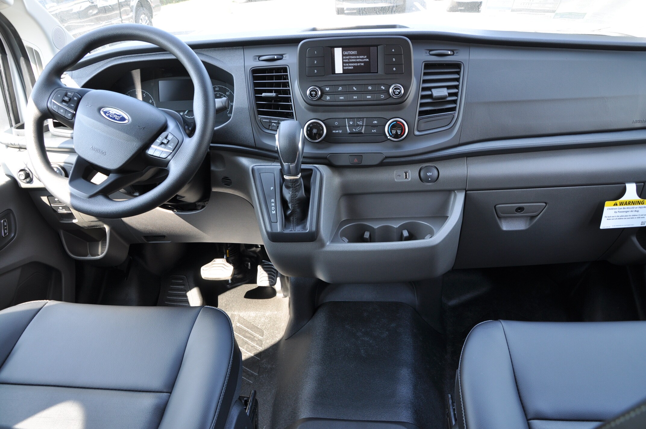 2025 Ford Transit photo 3