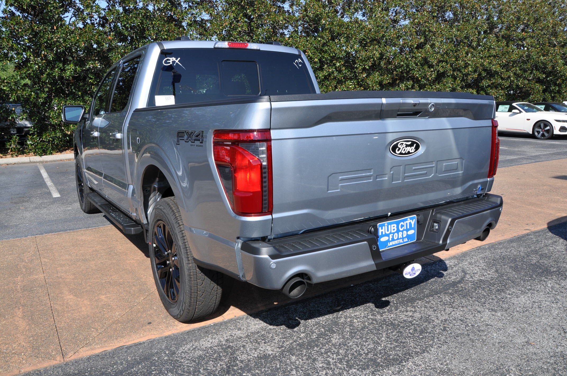2025 Ford F-150 XLT photo 2